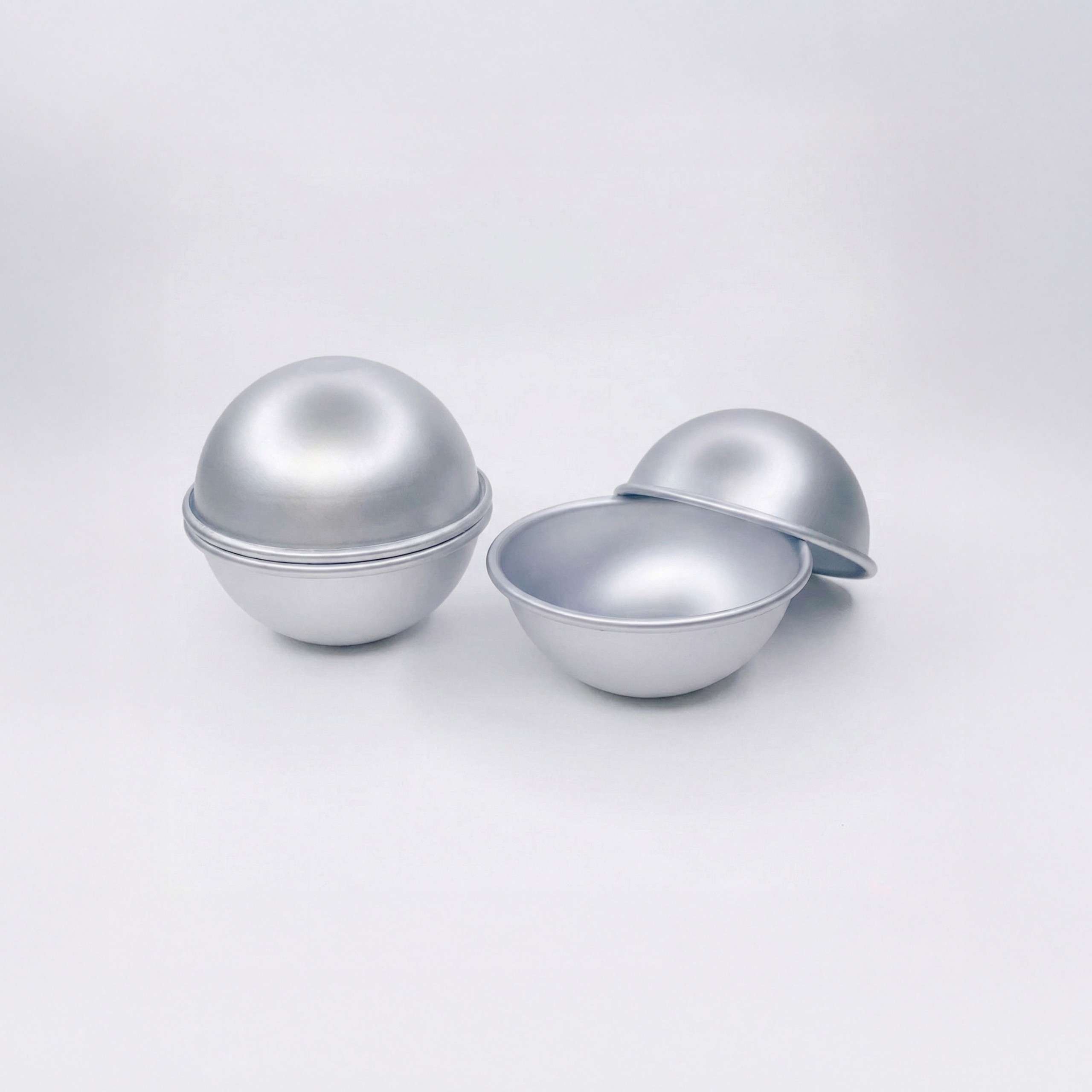 Small Round Bath Bomb Mold – 5.5cm Diameter image 0